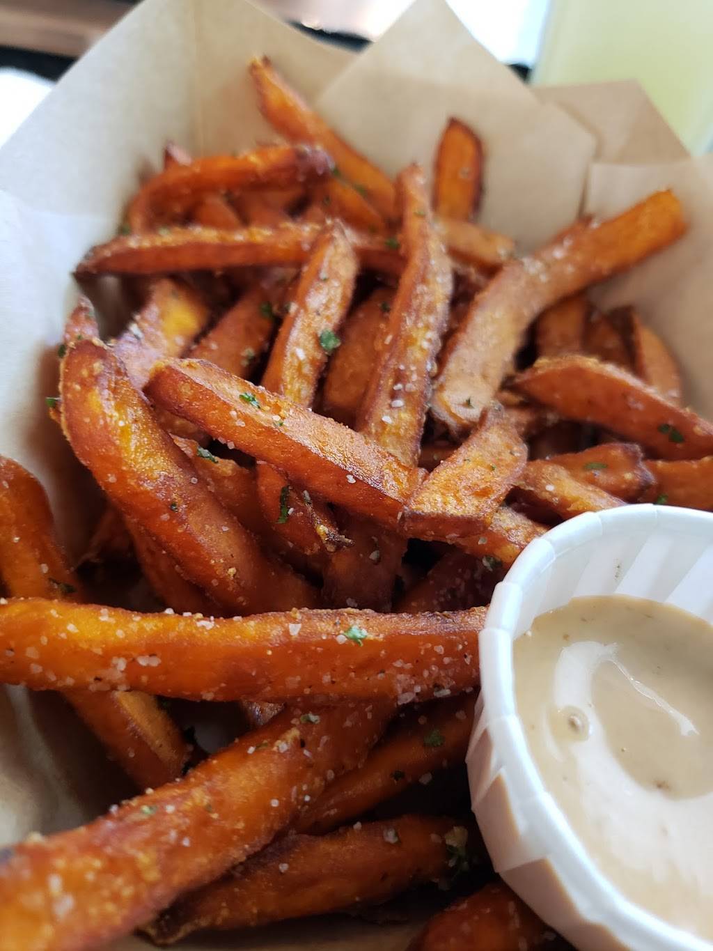 LilDoddy Burger Lab | restaurant | 4625 W William Cannon Dr #3, Austin, TX 78749, USA | 5125350300 OR +1 512-535-0300