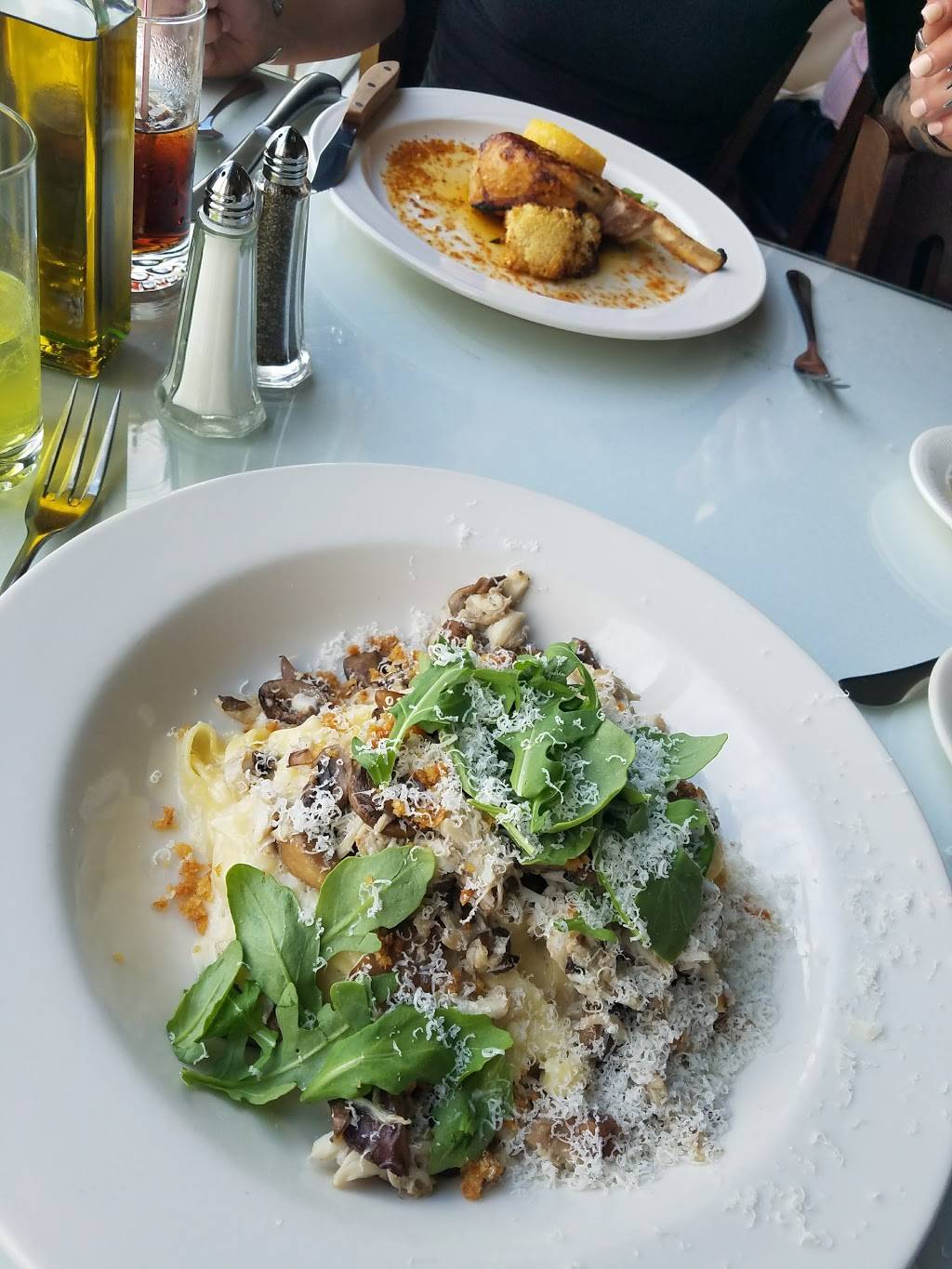 Primavista | restaurant | 810 Matson Pl, Cincinnati, OH 45204, USA | 5132516467 OR +1 513-251-6467