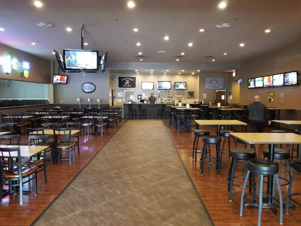 WhirlyBall Lombard | restaurant | 800 E Roosevelt Rd, Lombard, IL 60148, USA | 6309324800 OR +1 630-932-4800