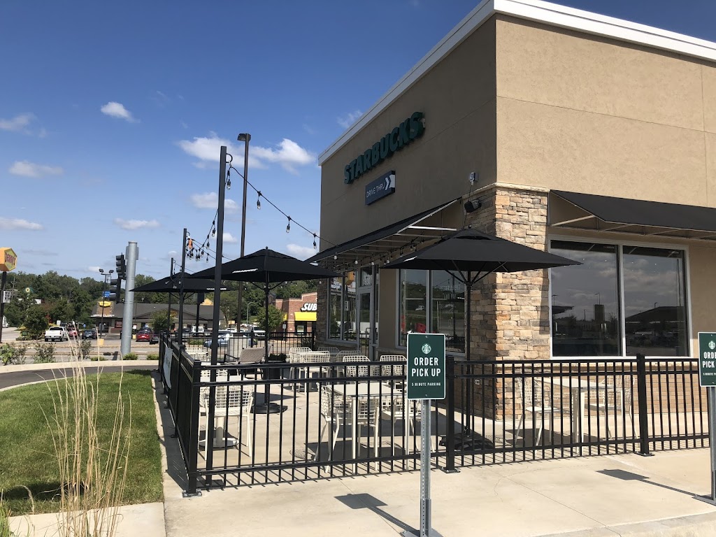 Starbucks | cafe | 1930 Diamond Pkwy, North Kansas City, MO 64116, USA | 8165998354 OR +1 816-599-8354
