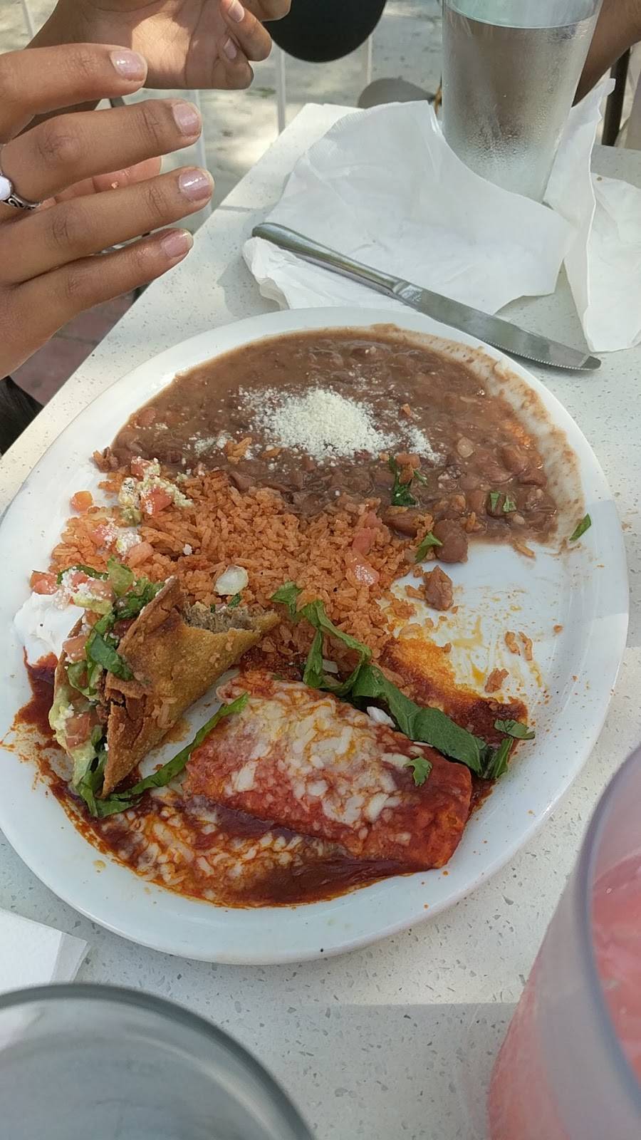 Luna Llena Restaurant | restaurant | 313 E High St, Moorpark, CA 93021, USA | 8058760510 OR +1 805-876-0510