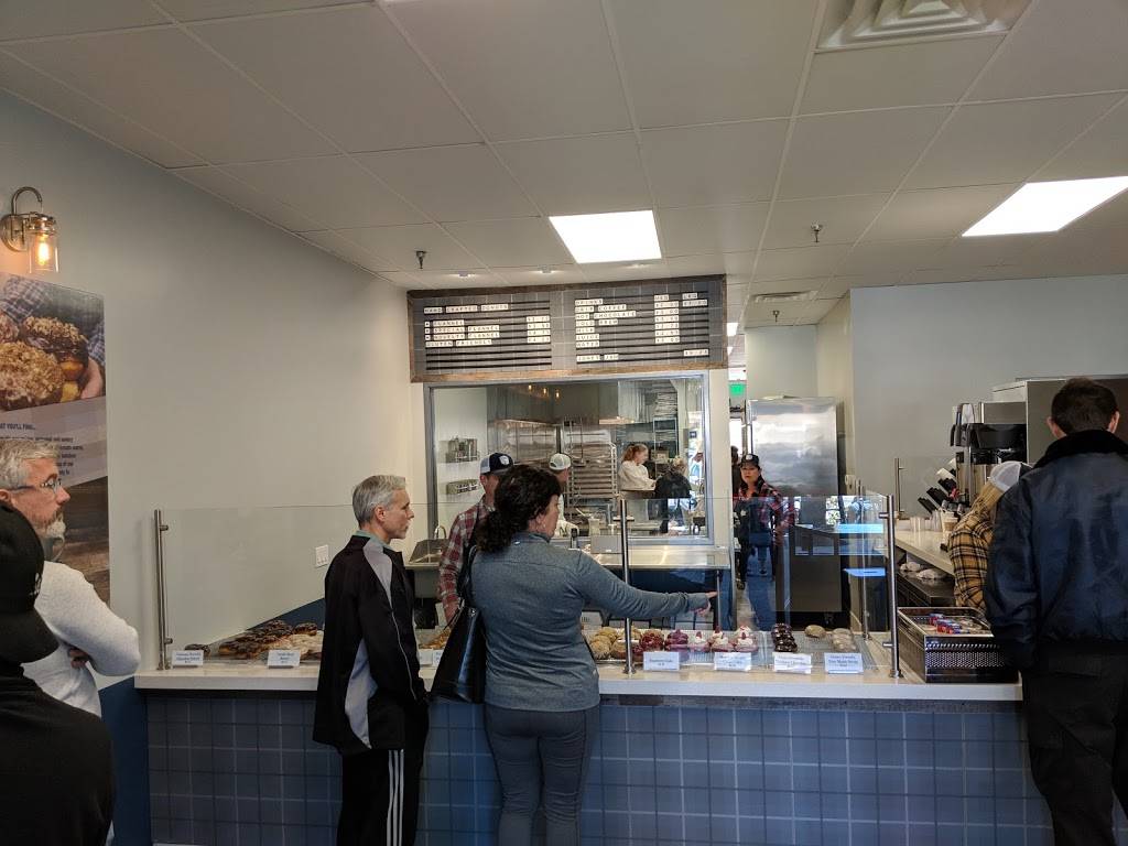 JD Flannel Donuts | restaurant | 31878 Del Obispo St Suite 122, San Juan Capistrano, CA 92675, USA | 9492184483 OR +1 949-218-4483