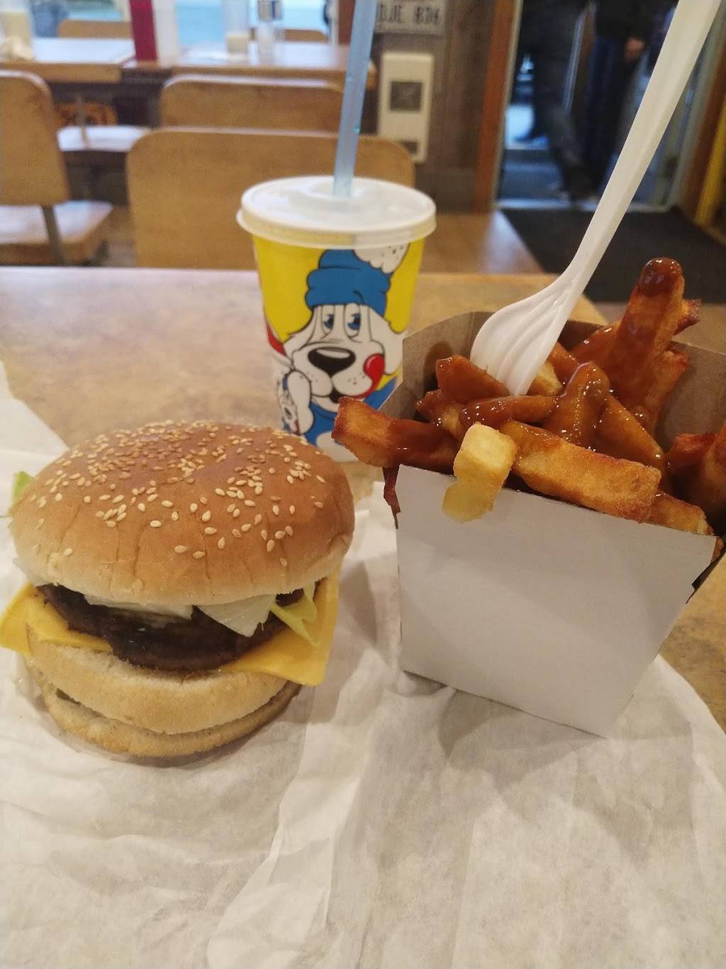 Jean Burger | restaurant | 88 Route 105, Wakefield, QC J0X 3G0, Canada | 8194592994 OR +1 819-459-2994