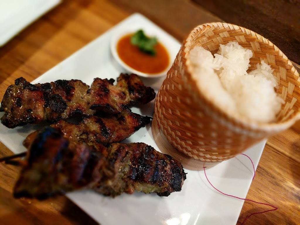 Rin Thai Bistro | restaurant | 988 Elmwood Ave, Buffalo, NY 14222, USA | 7168819900 OR +1 716-881-9900