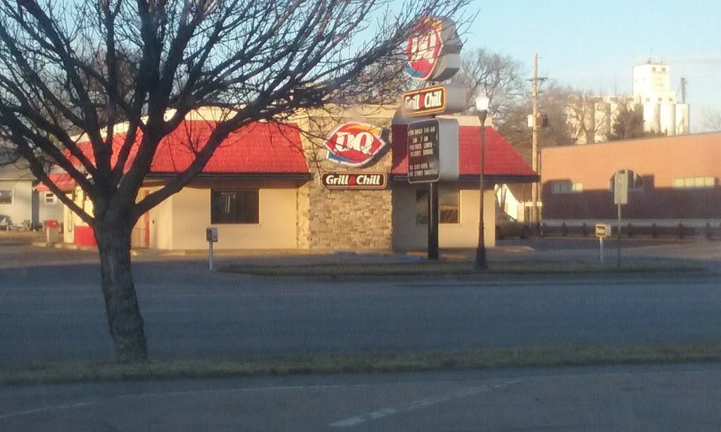 Dairy Queen Grill & Chill | restaurant | 215 W Main St, Lyons, KS 67554, USA | 6202572882 OR +1 620-257-2882