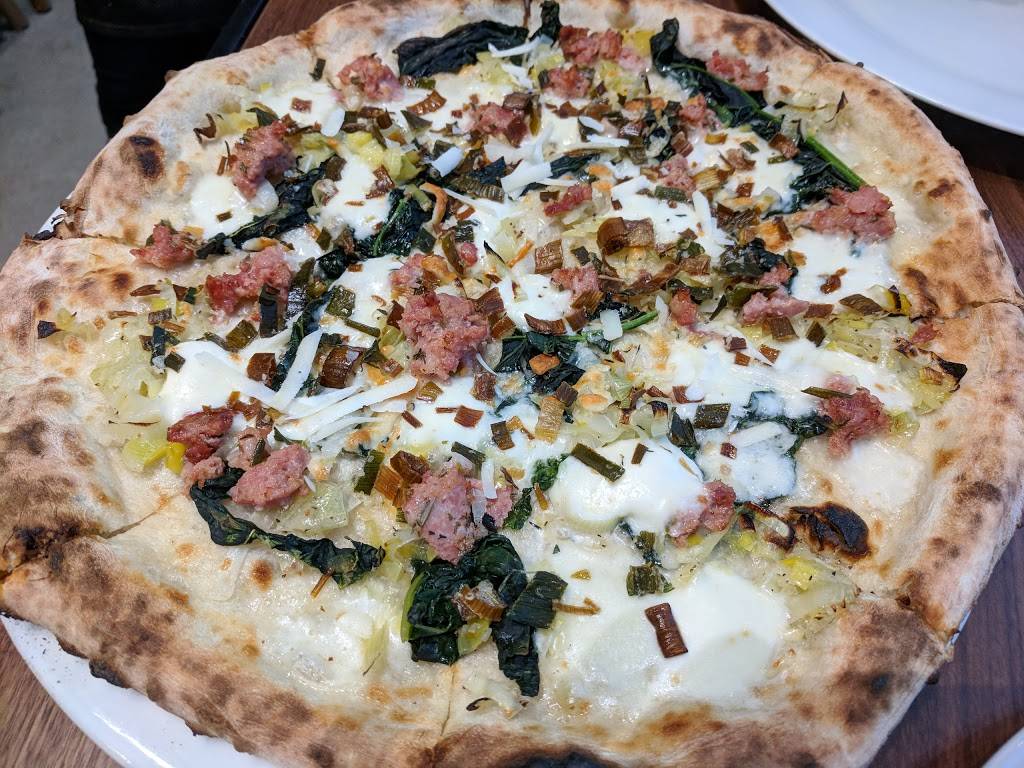 Giro DItalia Ristorante | restaurant | jane street, Vaughan, ON L4L 4V3, Canada | 9055978225 OR +1 905-597-8225