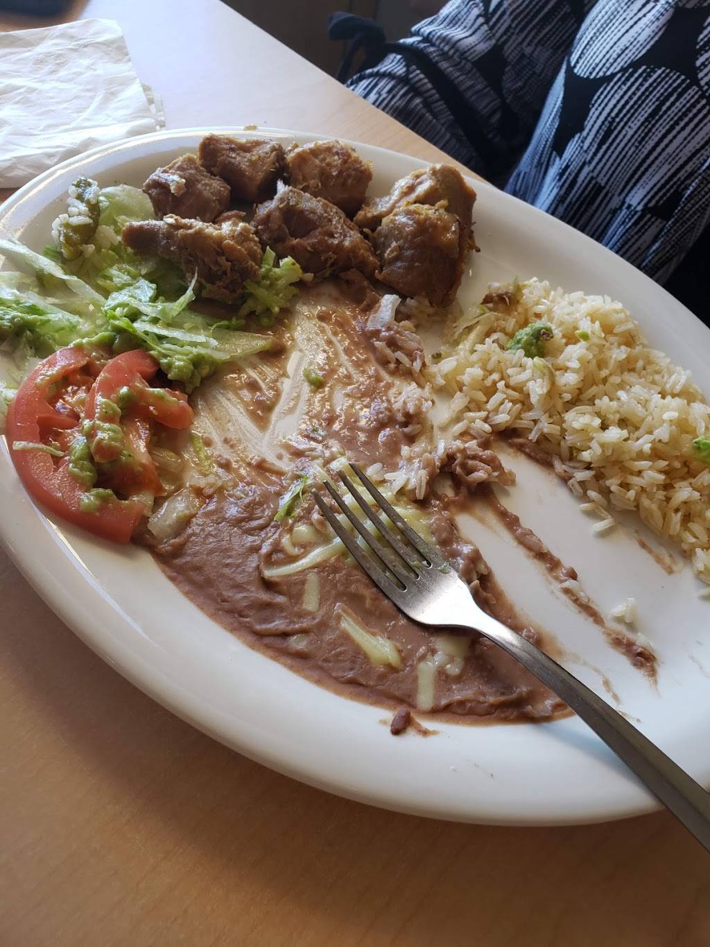 El Azteca Restaurant | restaurant | 335 Newport Ave, Rumford, RI 02916, USA | 4012287552 OR +1 401-228-7552