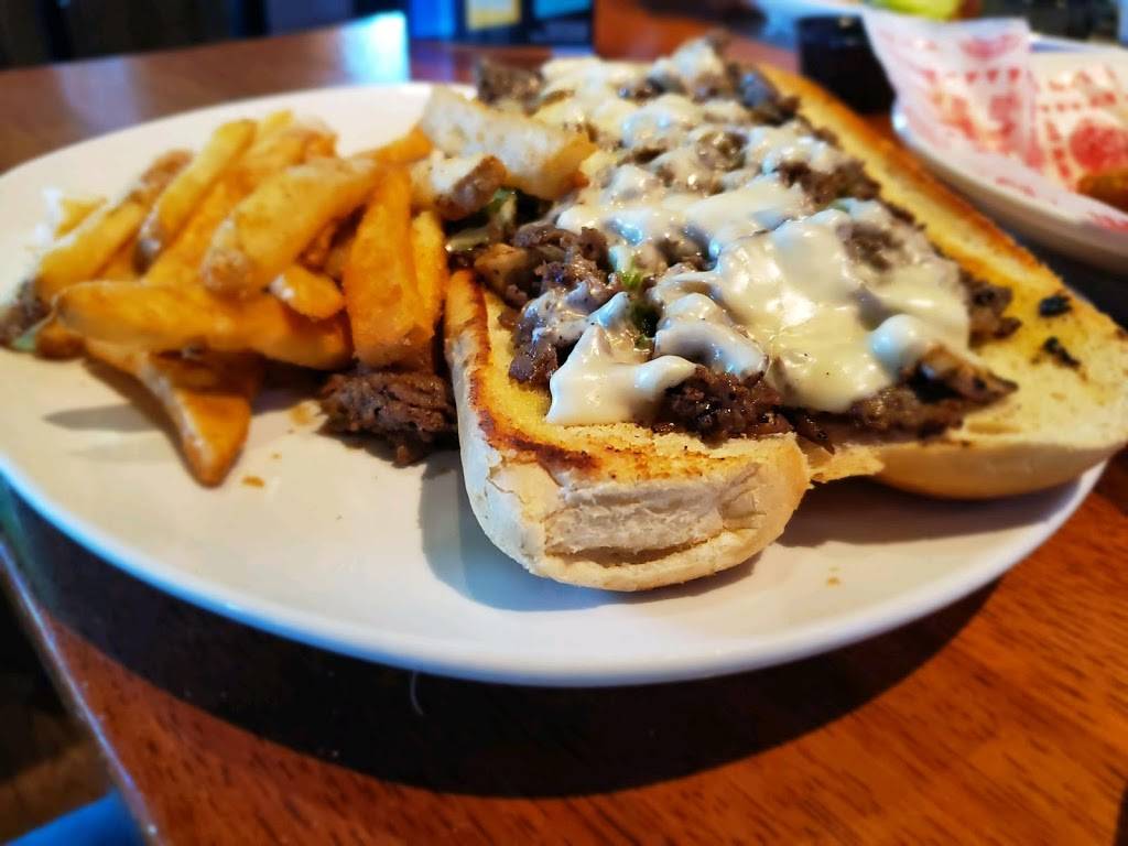 Carolina Ale House | restaurant | 400 Conservation Rd, Garner, NC 27529, USA | 9197722646 OR +1 919-772-2646