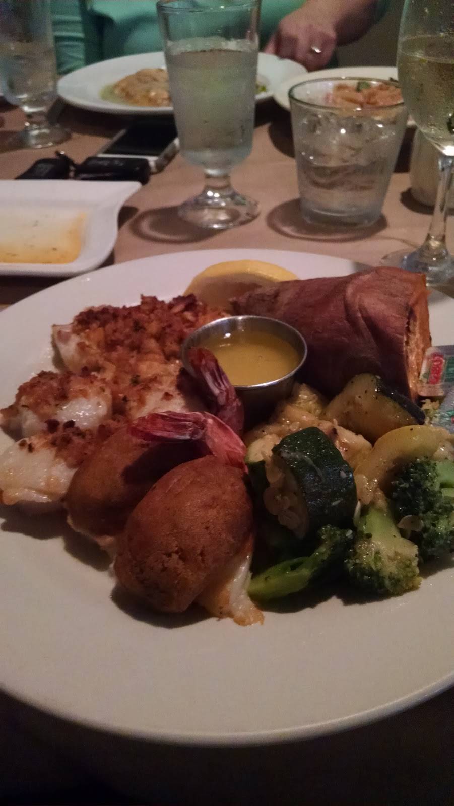 39 West Restaurant & Lounge | restaurant | 39 Phenix Ave, Cranston, RI 02920, USA | 4019447770 OR +1 401-944-7770