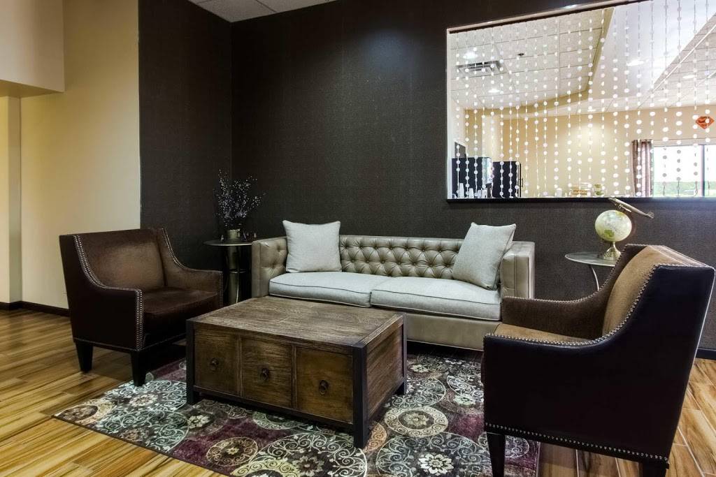 Quality Inn & Suites Moline - Quad Cities | restaurant | 6910 27th St, Moline, IL 61265, USA | 3095176283 OR +1 309-517-6283