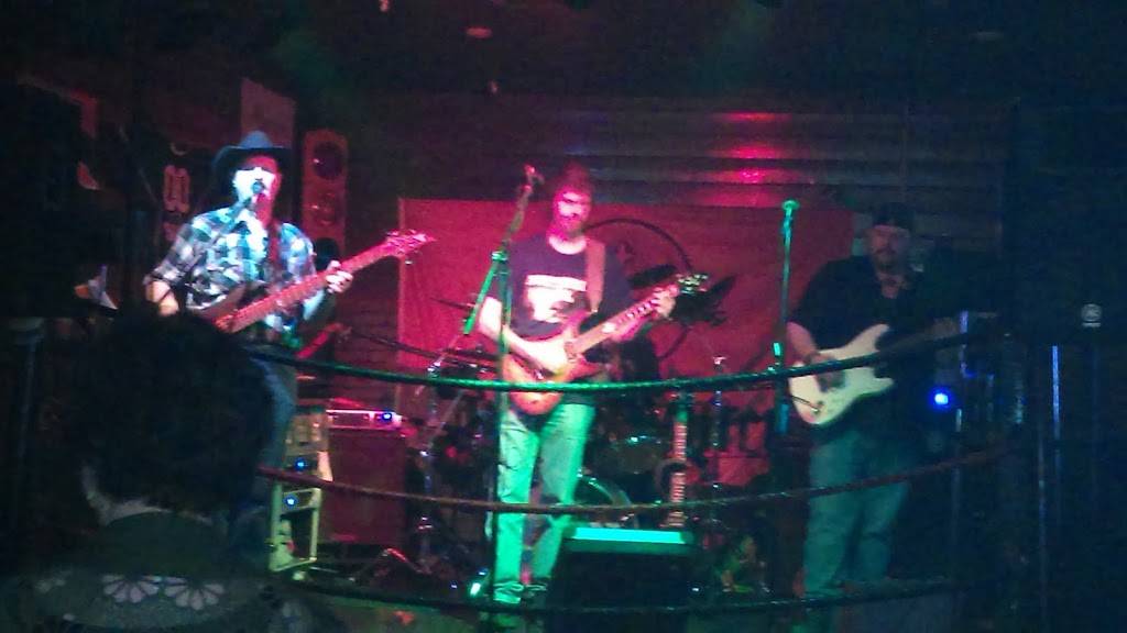 Pauls Oasis | restaurant | 8021 Kingston Pike, Knoxville, TN 37919, USA | 8656909388 OR +1 865-690-9388