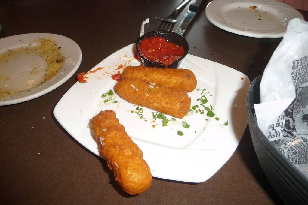 Fiorentinos Italian Restaurant | restaurant | 500 Airport Rd, Lititz, PA 17543, USA | 7175696732 OR +1 717-569-6732