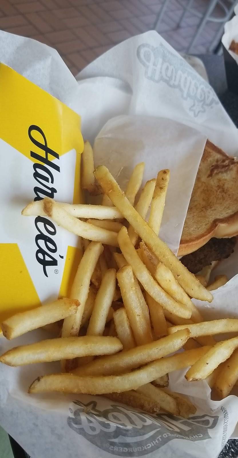 Hardees | restaurant | 607 E Main St, Luray, VA 22835, USA | 5407431500 OR +1 540-743-1500