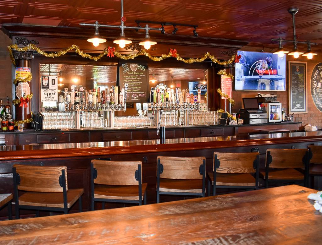 Llywelyns Pub | restaurant | 3300 Mid Rivers Mall Dr, St Peters, MO 63376, USA | 6363870771 OR +1 636-387-0771