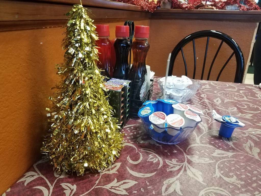 Golden Egg Pancake House | restaurant | 305 N Nappanee St, Elkhart, IN 46514, USA | 5742666400 OR +1 574-266-6400