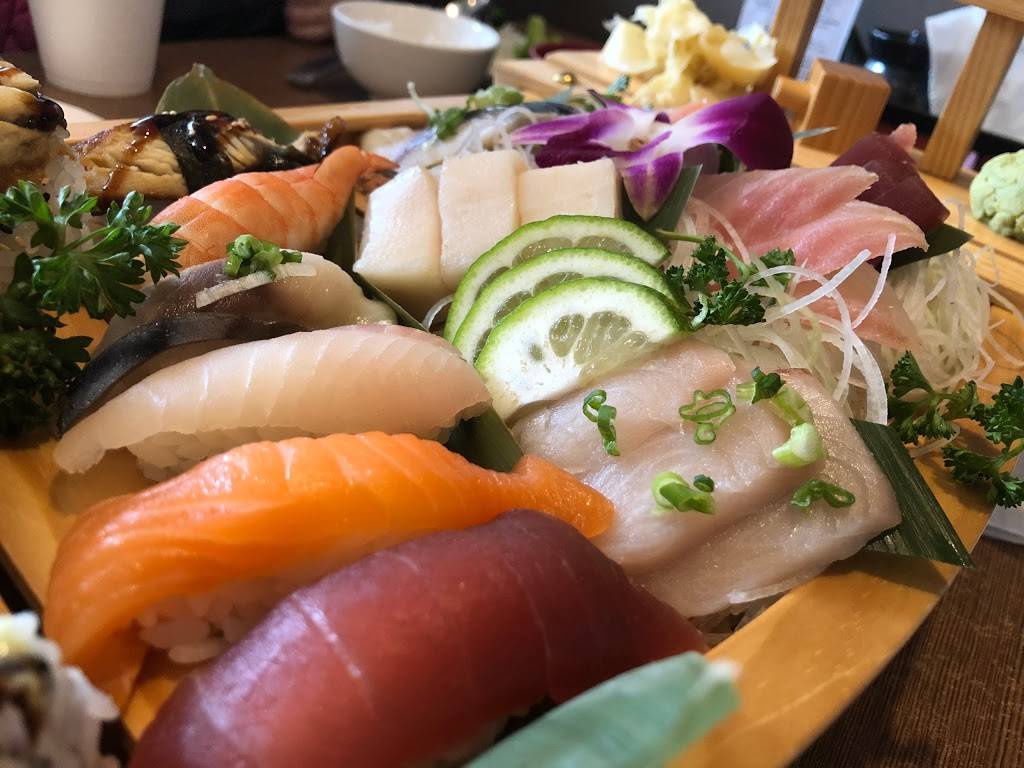 Benjins Asian Bistro | restaurant | 9110 Devlin Rd #130, Bristow, VA 20136, USA | 7037431107 OR +1 703-743-1107