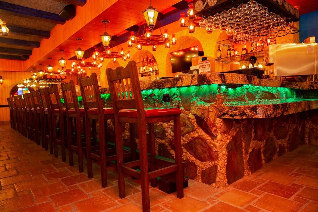 El Tiempo Cantina- Stafford | restaurant | 12710 Southwest Fwy, Stafford, TX 77477, USA | 3463505016 OR +1 346-350-5016