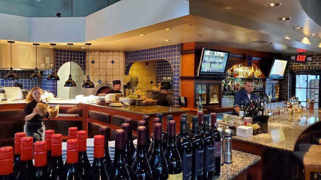 Vinnys on Windward | restaurant | 5355 Windward Pkwy W, Alpharetta, GA 30004, USA | 7707724644 OR +1 770-772-4644