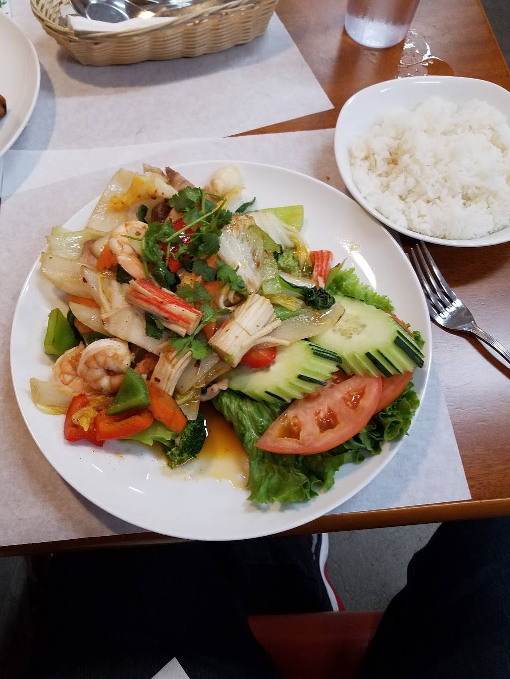 Pho B | restaurant | 9048 Adams Ave, Huntington Beach, CA 92646, USA | 7143773333 OR +1 714-377-3333