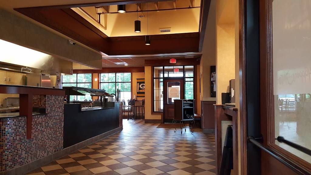 Pizza Hut | meal takeaway | 2307 WI-25 N, Menomonie, WI 54751, USA | 7152359044 OR +1 715-235-9044