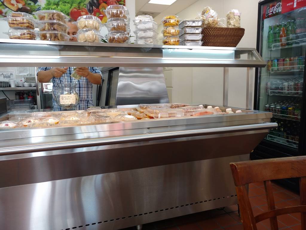 La Capital de Los Jugos | cafe | 2401 SW 122nd Ave, Miami, FL 33175, USA | 3054851688 OR +1 305-485-1688