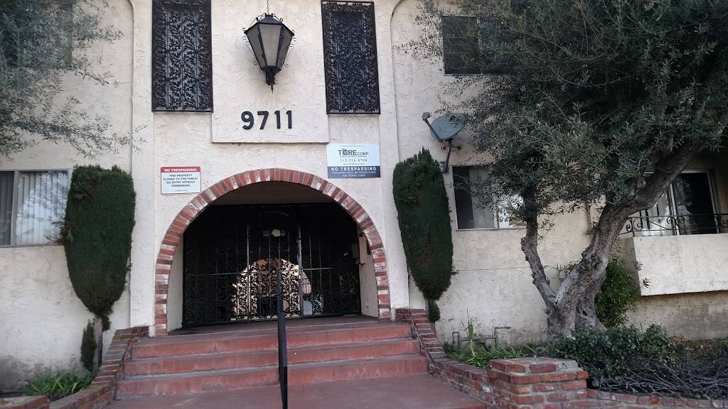 Danesi Caffe | restaurant | 9440 S La Cienega Blvd, Inglewood, CA 90301, USA | 3105680777 OR +1 310-568-0777