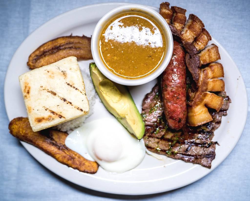 Tropicals | restaurant | 212 Westheimer Rd, Houston, TX 77006, USA | 7138938993 OR +1 713-893-8993