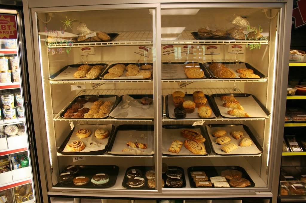 Lil Mart | bakery | 1026 Lewiston Rd, New Gloucester, ME 04260, USA | 2079263222 OR +1 207-926-3222