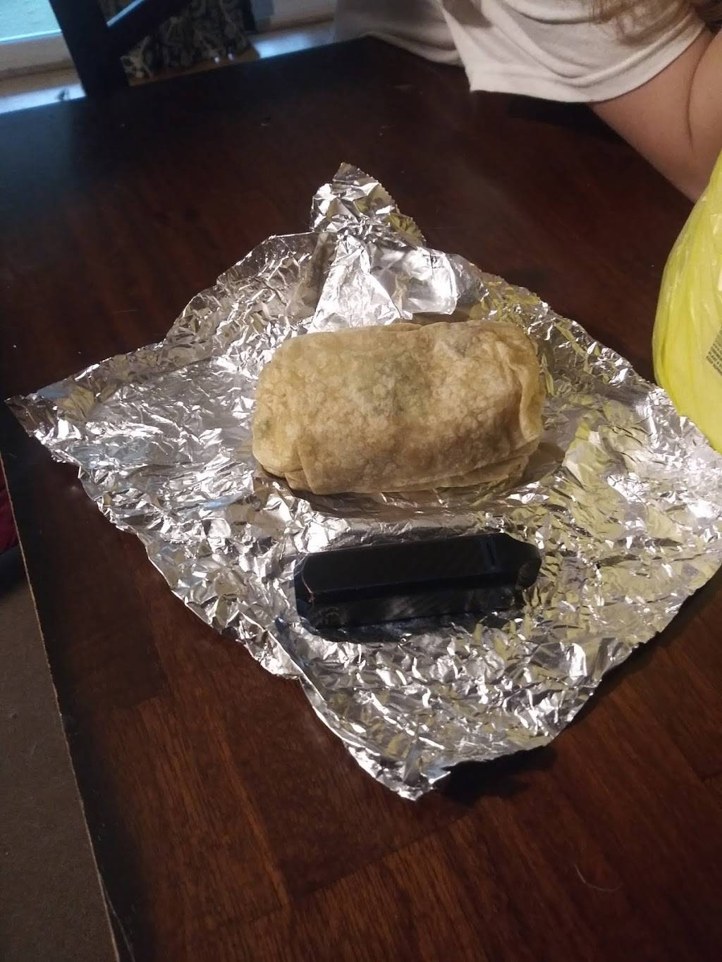 Chipotle Mexican Grill | restaurant | 3479 Towne Blvd, Middletown, OH 45005, USA | 5133924236 OR +1 513-392-4236