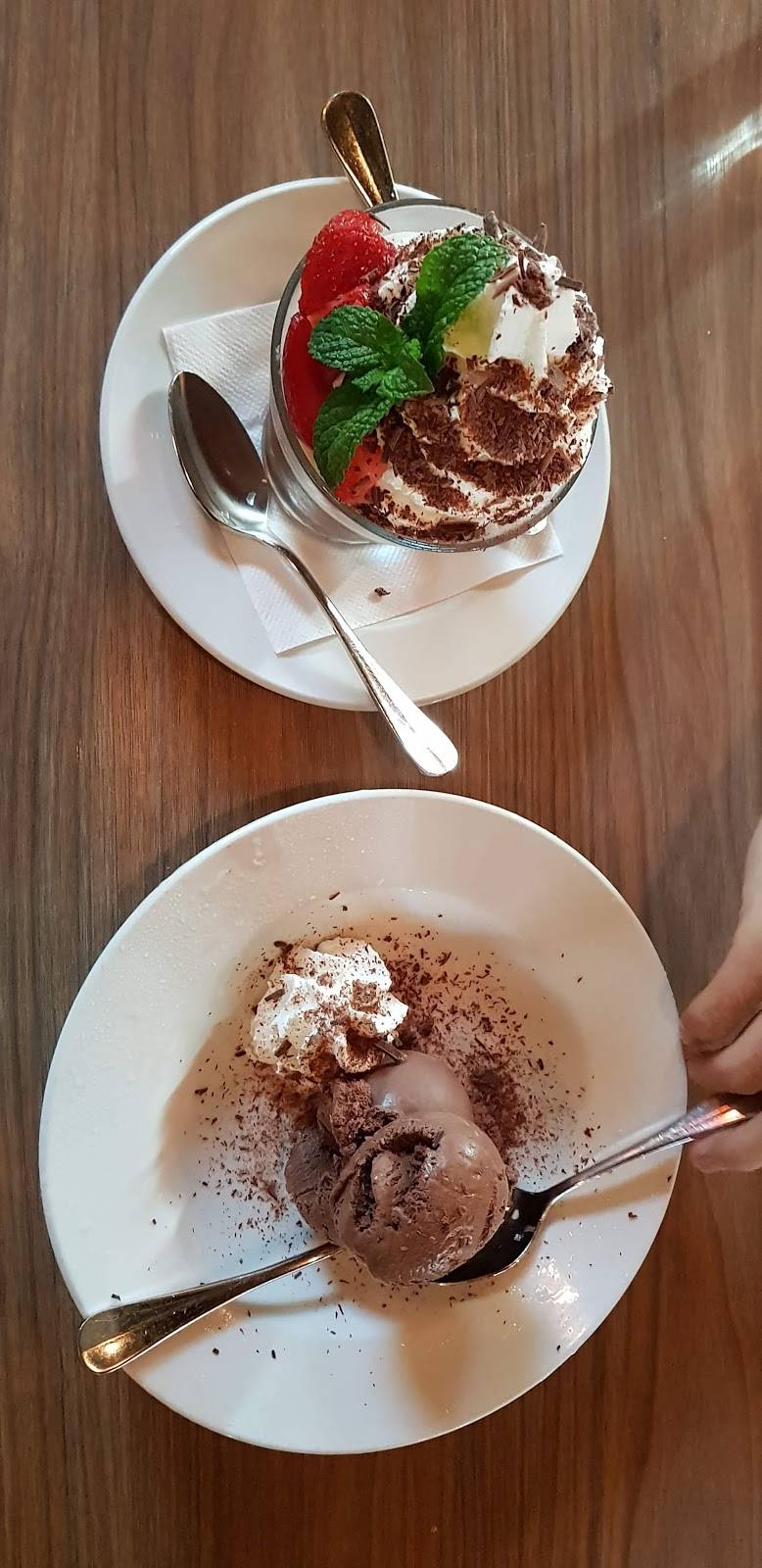 Yannis Bar & Grill | restaurant | 12015 Scripps Highlands Dr, San Diego, CA 92131, USA | 8585270011 OR +1 858-527-0011