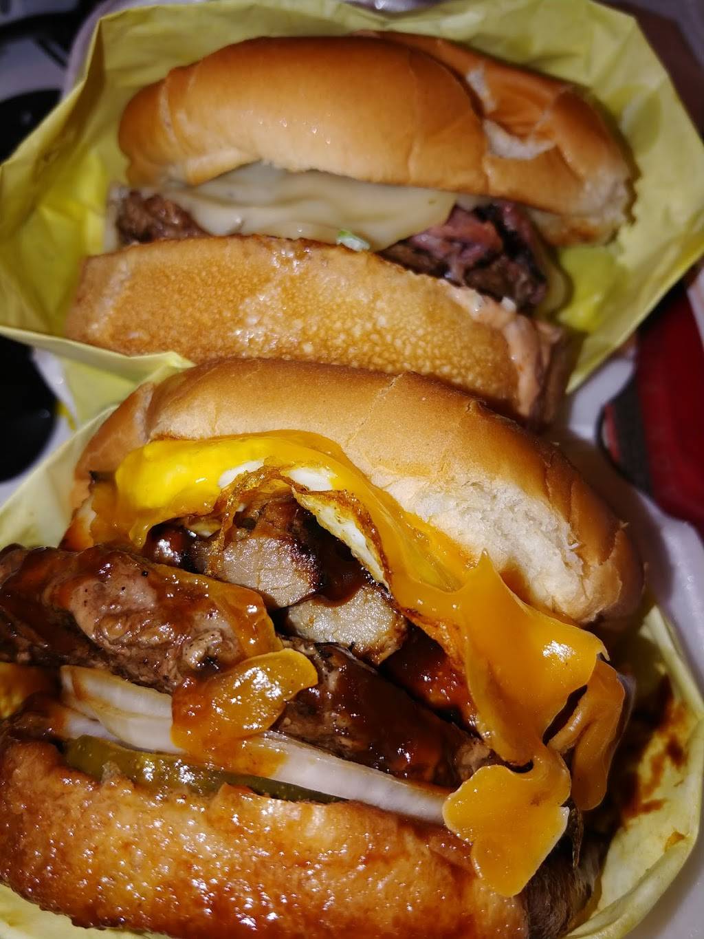 Fab Hot Dogs | restaurant | 19417 Victory Blvd, Reseda, CA 91335, USA | 8183444336 OR +1 818-344-4336