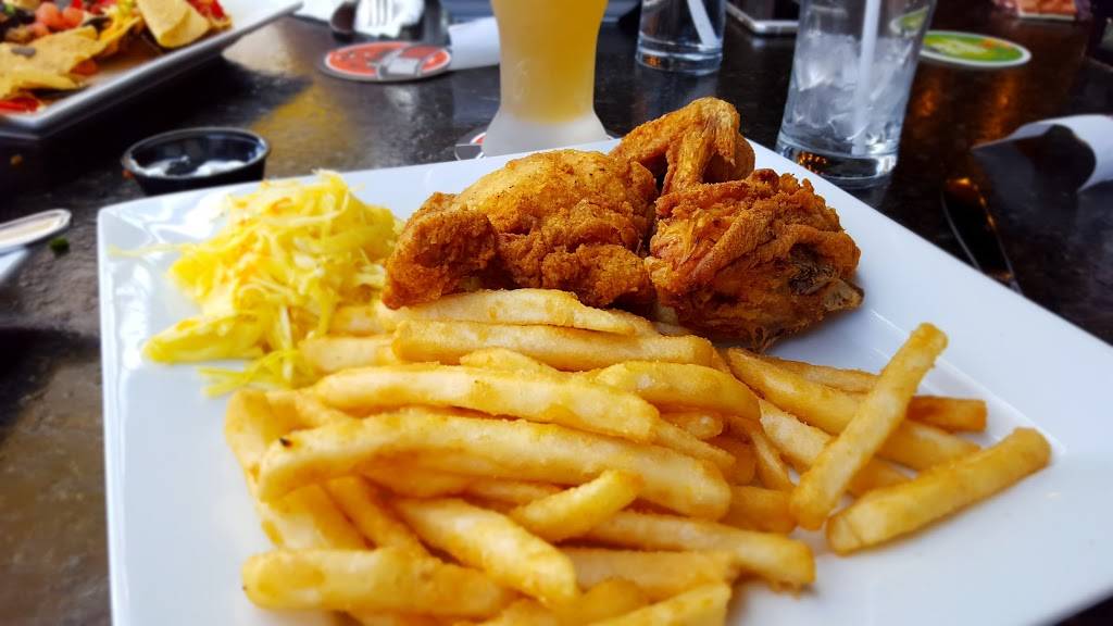 Parks & Rec Gastropub Sports Bar | restaurant | 3087 Forest Glade Dr, Windsor, ON N8R 1W6, Canada | 5199568956 OR +1 519-956-8956