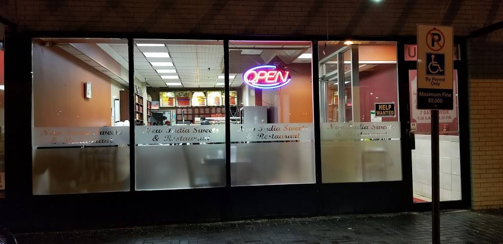 New India Sweets & Restaurant | restaurant | 1201 Britannia Rd W, Mississauga, ON L5V 1N2, Canada | 9058141730 OR +1 905-814-1730