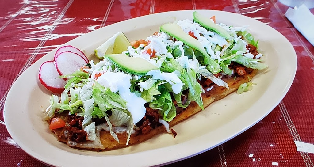 Pupuseria Las Comadres | restaurant | 760 Chambers St, Eugene, OR 97402, USA | 5415143896 OR +1 541-514-3896