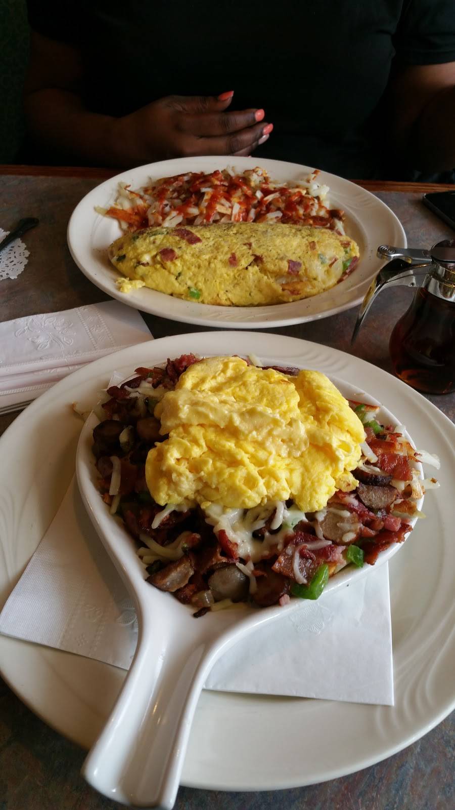 Marias Pancake House | restaurant | 18220 Kedzie Ave, Hazel Crest, IL 60429, USA | 7082063916 OR +1 708-206-3916