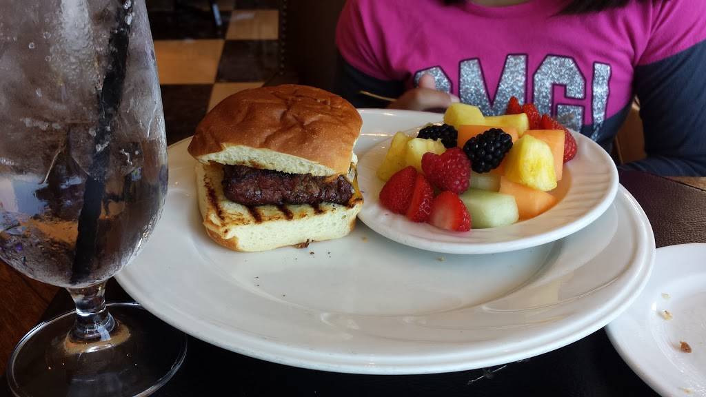 Golfers Lounge | restaurant | 1 Trump National Dr, Rancho Palos Verdes, CA 90275, USA | 3103033260 OR +1 310-303-3260