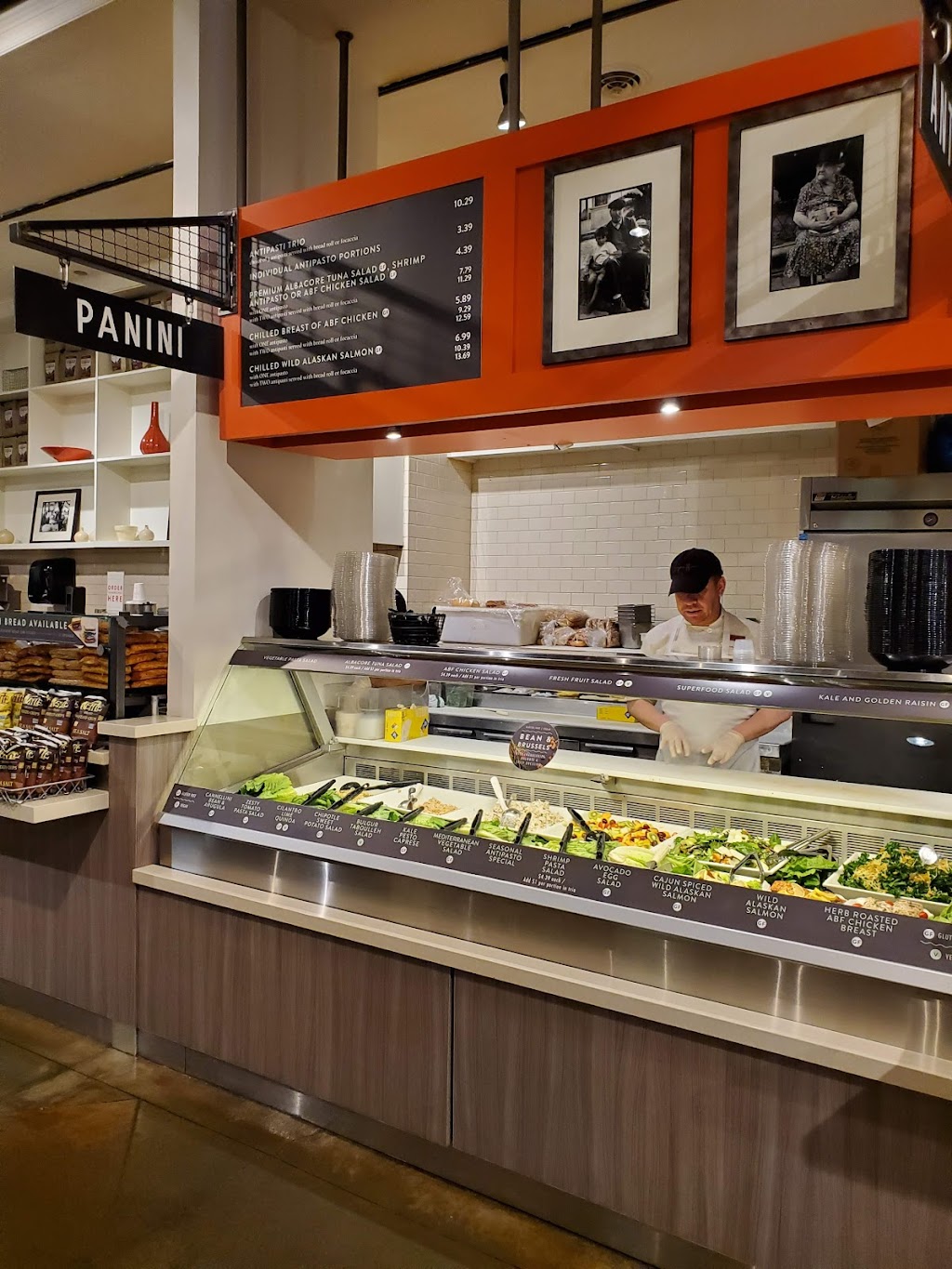 Sopraffina Marketcaffe | restaurant | 222 W Adams St, Chicago, IL 60606, USA | 3127264800 OR +1 312-726-4800