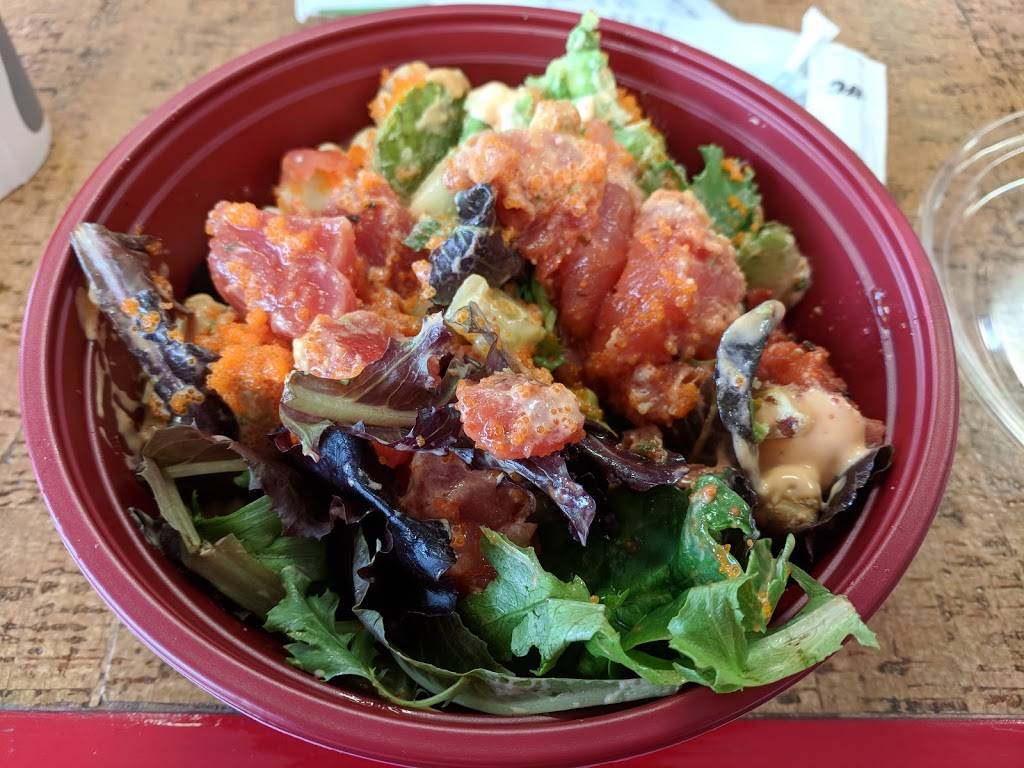 Grey Whale Poke Bowl | restaurant | 1317 Q St #130, Lincoln, NE 68508, USA | 4024806868 OR +1 402-480-6868
