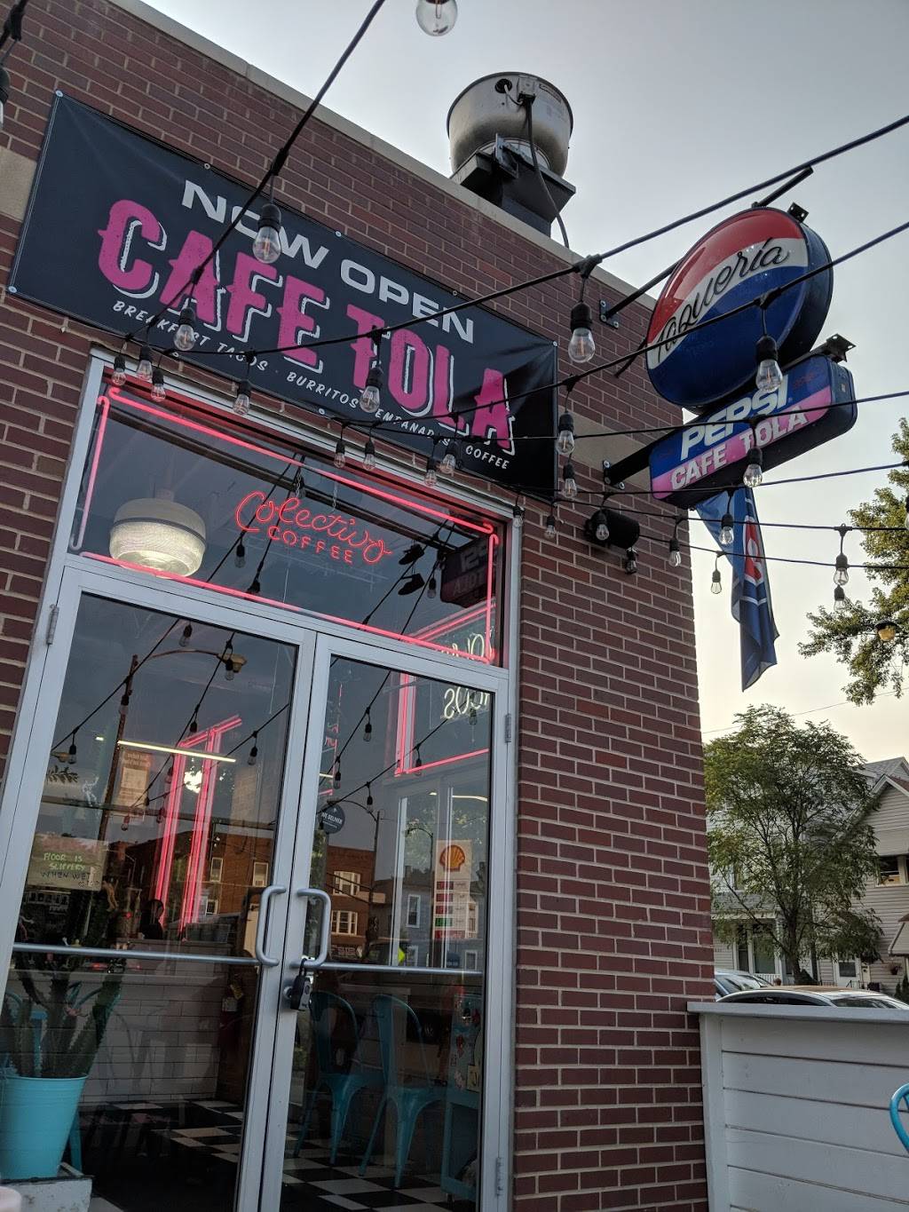 Cafe Tola #3 | restaurant | 1625 W Addison St, Chicago, IL 60613, USA | 7736611869 OR +1 773-661-1869