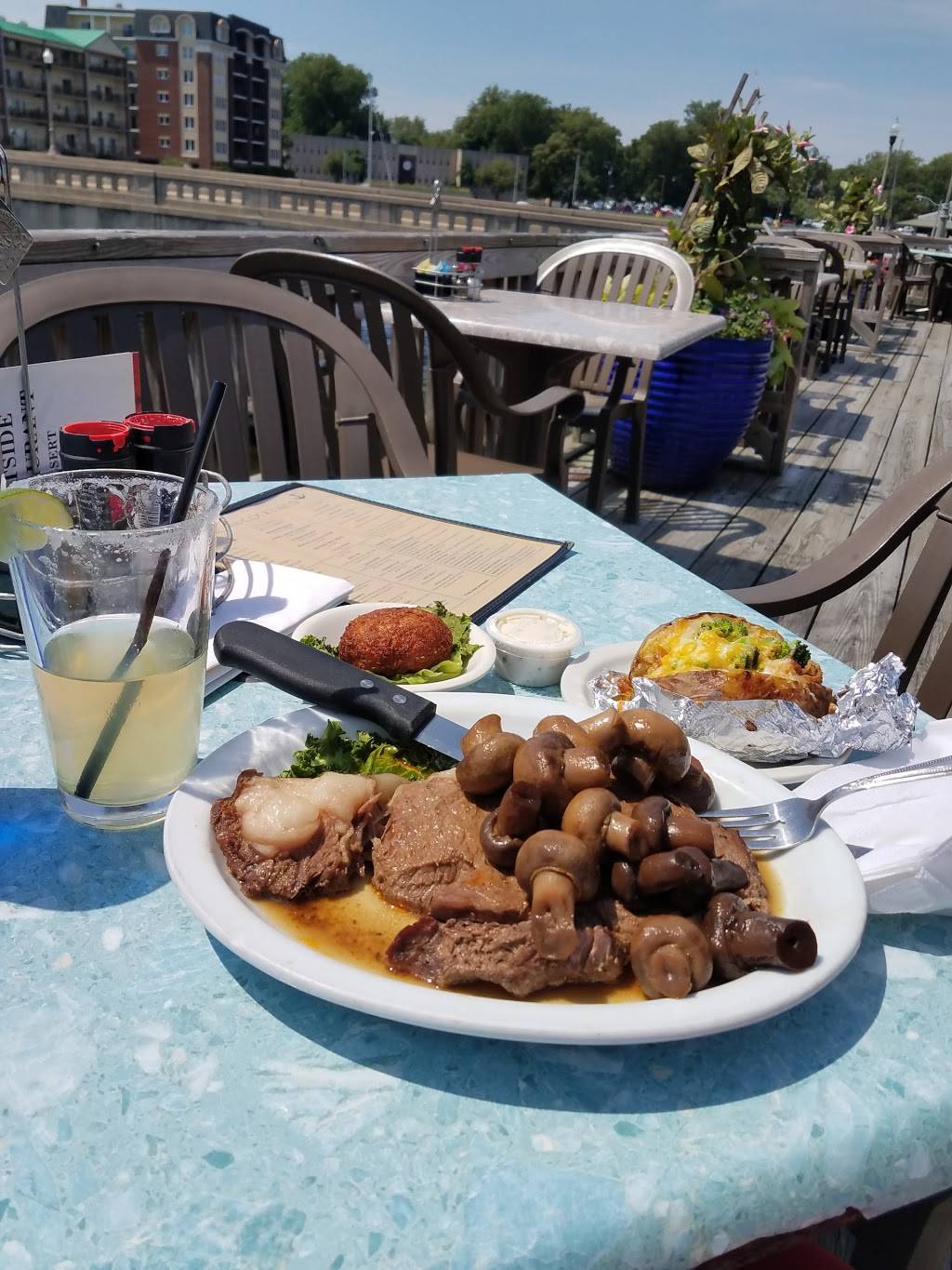 Portside Seafood Restaurant/ | restaurant | 201 Trenton St, Cambridge, MD 21613, USA | 4102289007 OR +1 410-228-9007