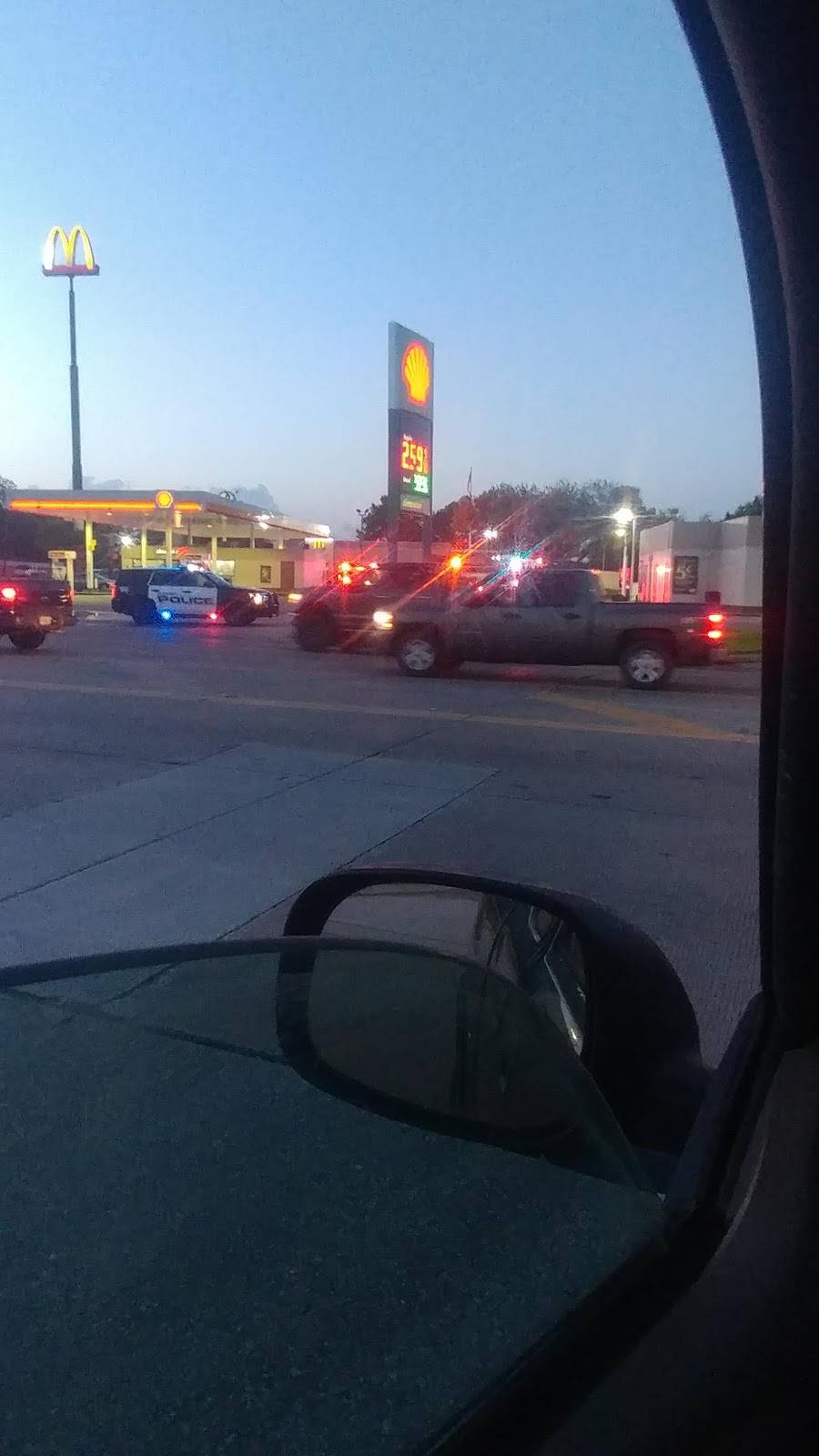 QMart | restaurant | 3632 Gulf Fwy, Dickinson, TX 77539, USA | 8328208102 OR +1 832-820-8102