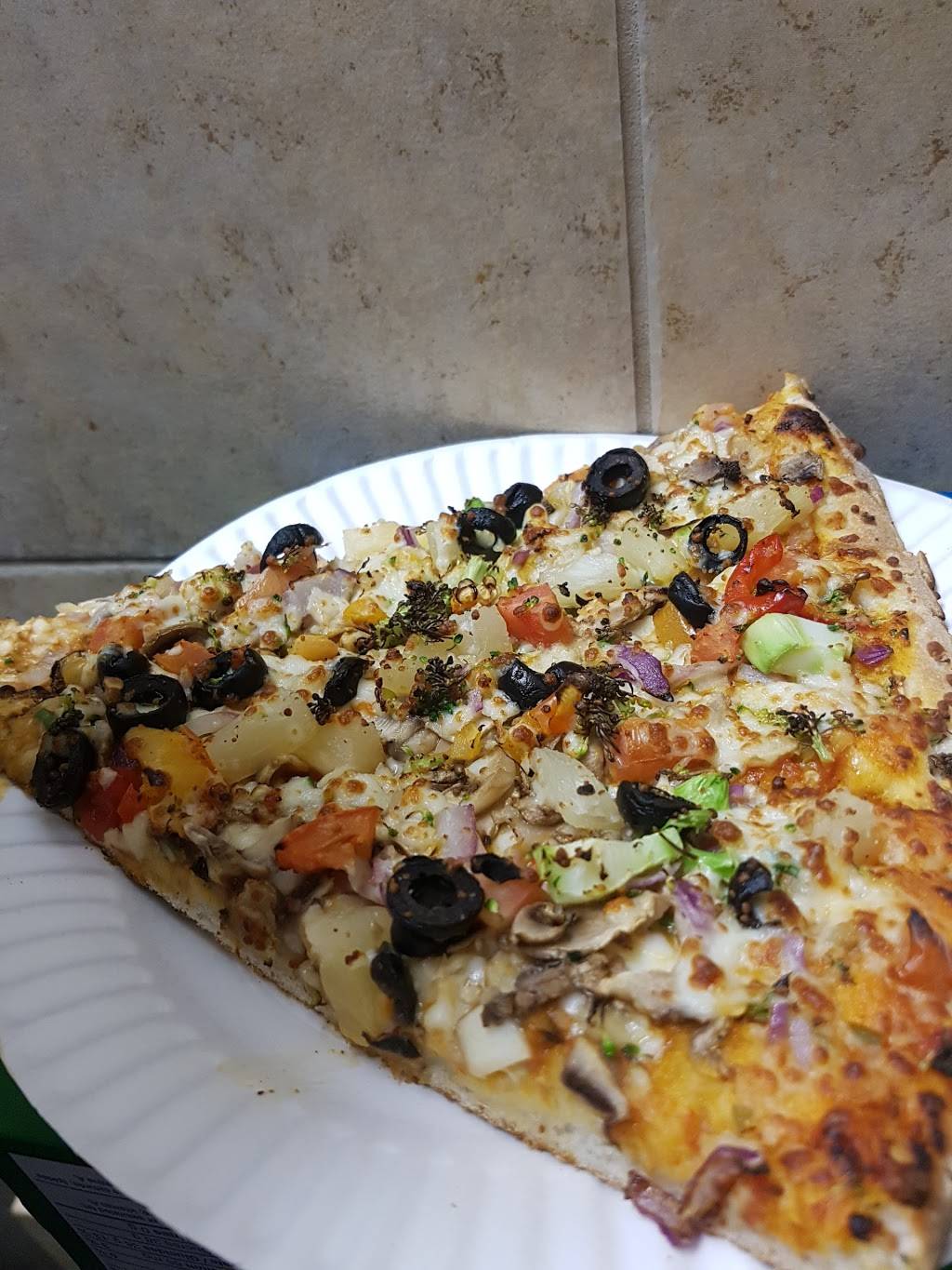 City South Pizza | restaurant | 7700 Hurontario St, Brampton, ON L6Y 4M3, Canada | 9054575557 OR +1 905-457-5557