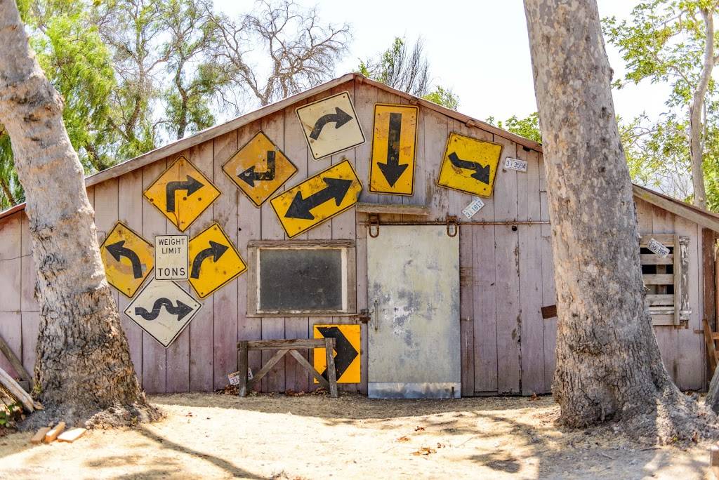 Hitching Post Wines | meal takeaway | 420 CA-246, Buellton, CA 93427, USA | 8056880676 OR +1 805-688-0676