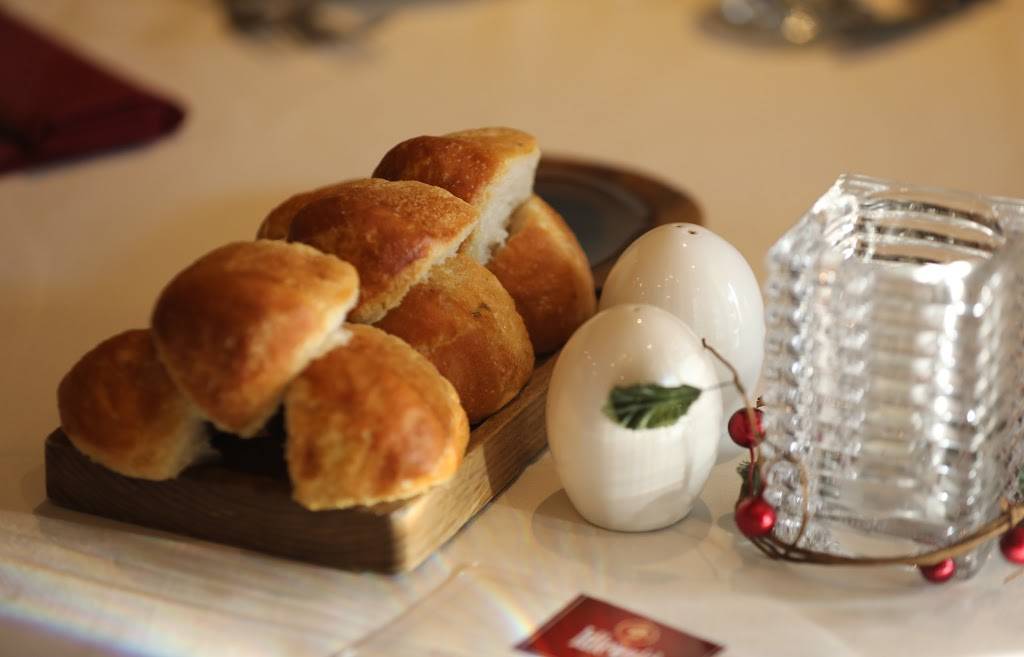 Idlewyld Inn Restaurant | restaurant | 36 Grand Ave, London, ON N6C 1K8, Canada | 5194325554 OR +1 519-432-5554