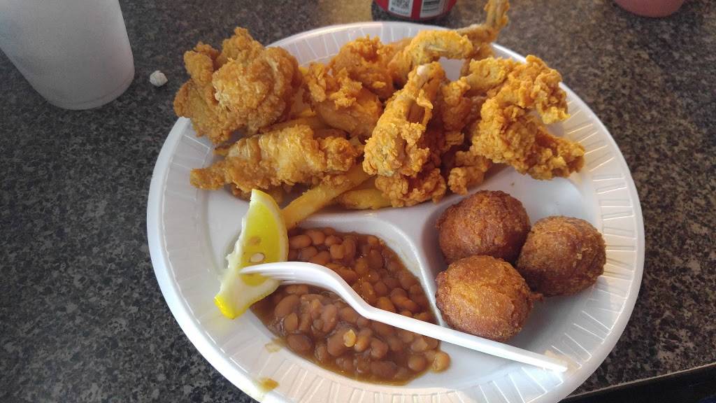 Lone Cabbage Fish Camp | restaurant | 8199 W King St, Cocoa, FL 32926, USA | 3216324199 OR +1 321-632-4199