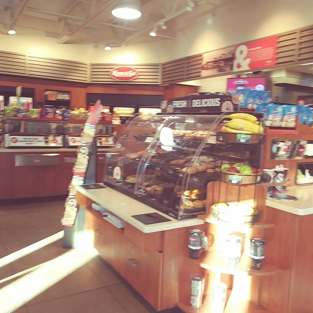 Kum & Go | meal takeaway | 2588 Airport Rd, Colorado Springs, CO 80910, USA | 7194344749 OR +1 719-434-4749