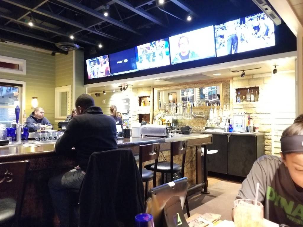 Chilis Grill & Bar | meal takeaway | 1425 Farmington Ave, Bristol, CT 06010, USA | 8605858415 OR +1 860-585-8415