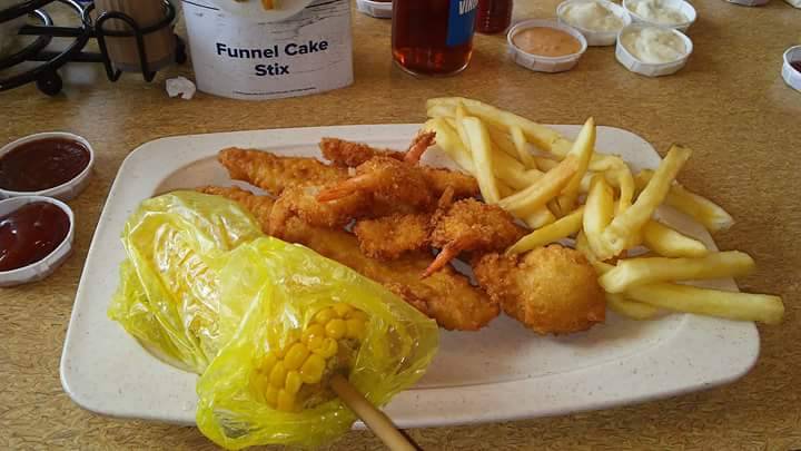 Captain Ds | restaurant | 6027 W Colonial Dr, Orlando, FL 32808, USA | 4072983466 OR +1 407-298-3466