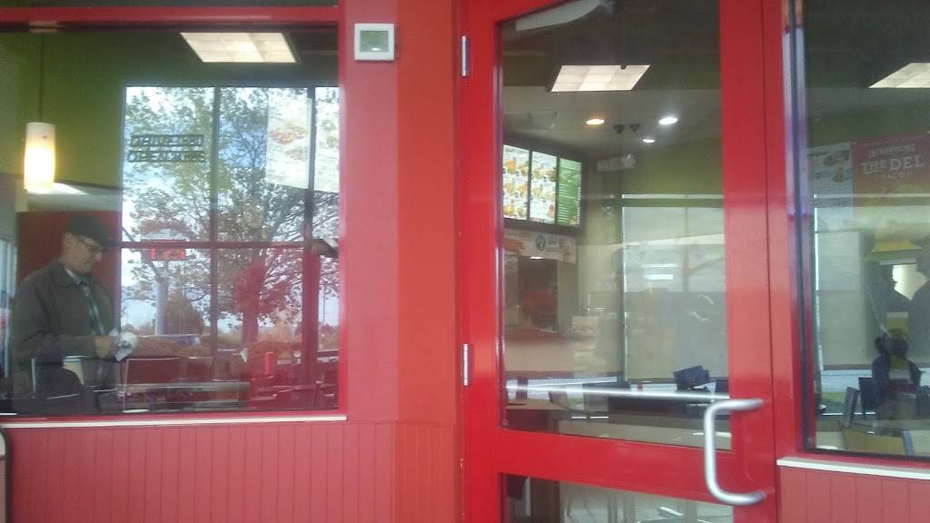 Del Taco | meal takeaway | 2000 S 3230 W, Salt Lake City, UT 84104, USA | 8019529037 OR +1 801-952-9037