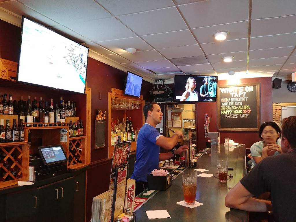 Ledo Pizza | meal takeaway | 7510 Leesburg Pike, Falls Church, VA 22043, USA | 7038475336 OR +1 703-847-5336